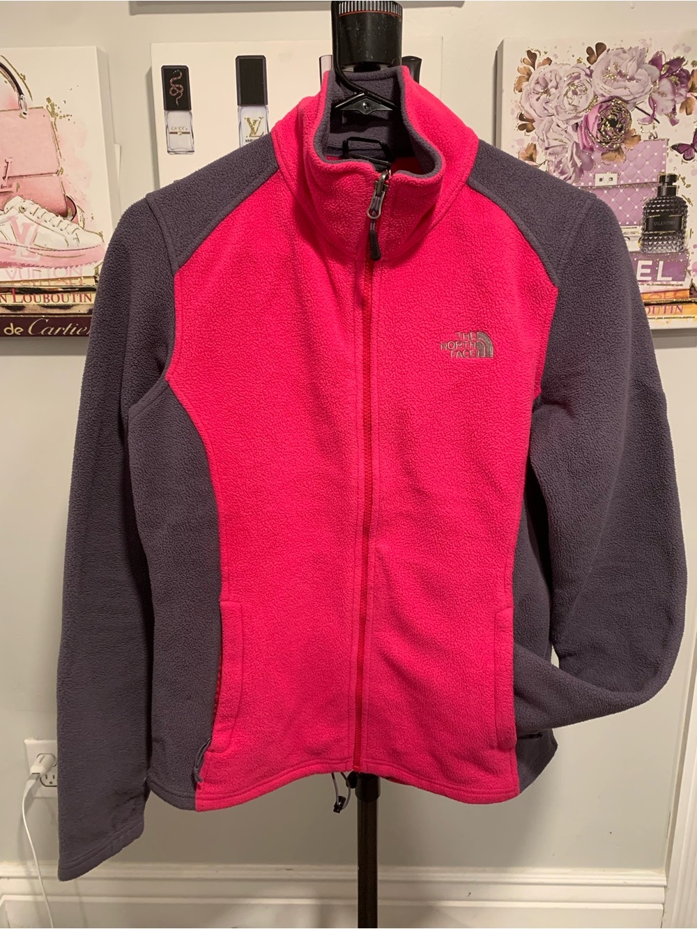 The North Face Women’s Pink Gray Full-Zip Fleece Jacket SJL035